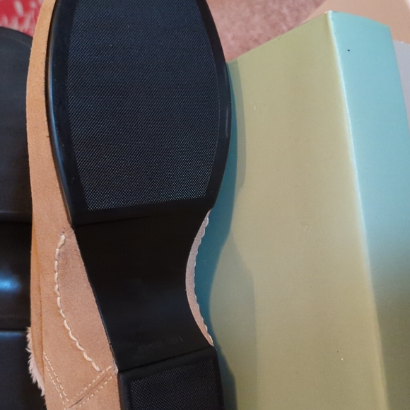 Sonoma Mules.  New.  SALE Color is like this 1st Pic   JUST LOWERED SALE   NEW - Picture 5 of 6